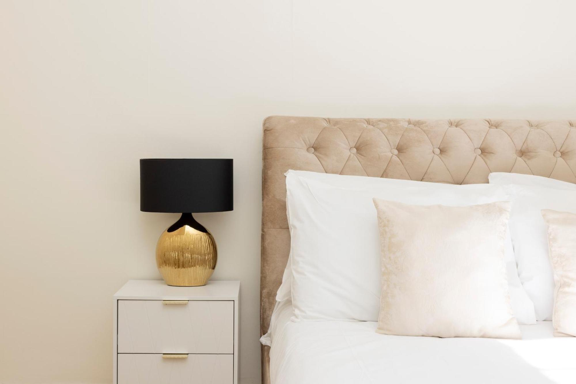 Joivy Modern Flat In City Centre - For Up To 3 Guests Apartment Edinburgh Exterior photo
