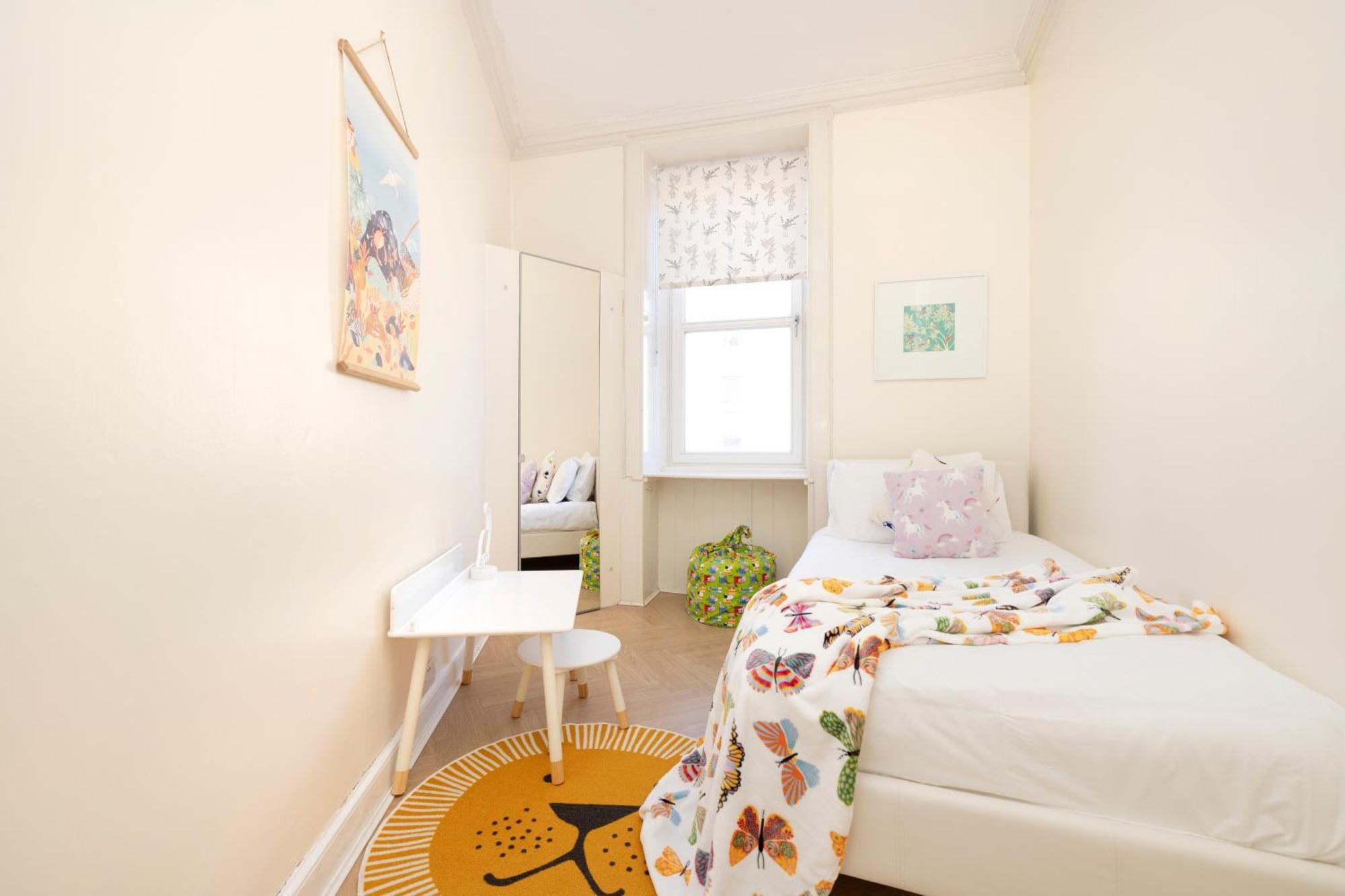 Joivy Modern Flat In City Centre - For Up To 3 Guests Apartment Edinburgh Exterior photo